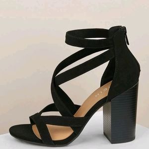 Chunky heel shoes